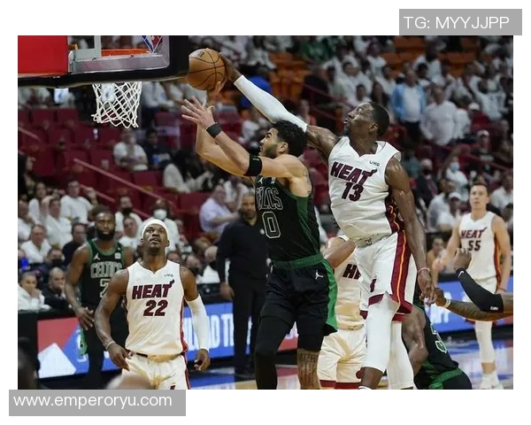 热火与凯尔特人激战9月20日NBA季前赛精彩对决即将上演 热火与凯尔特人激战9月20日NBA季前赛精彩对决即将上演